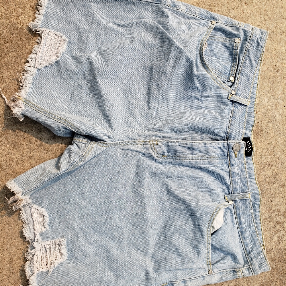 boohooMAN tattered jean shorts sz 46 Big and Tall